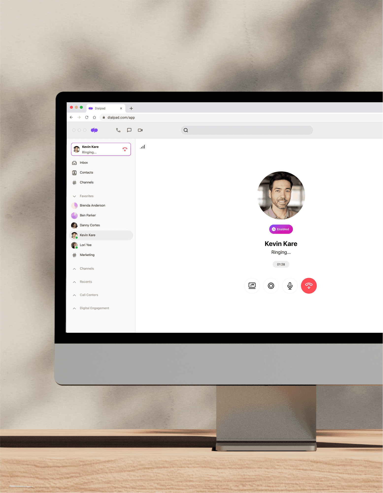 A video conference happening in Dialpads desktop app