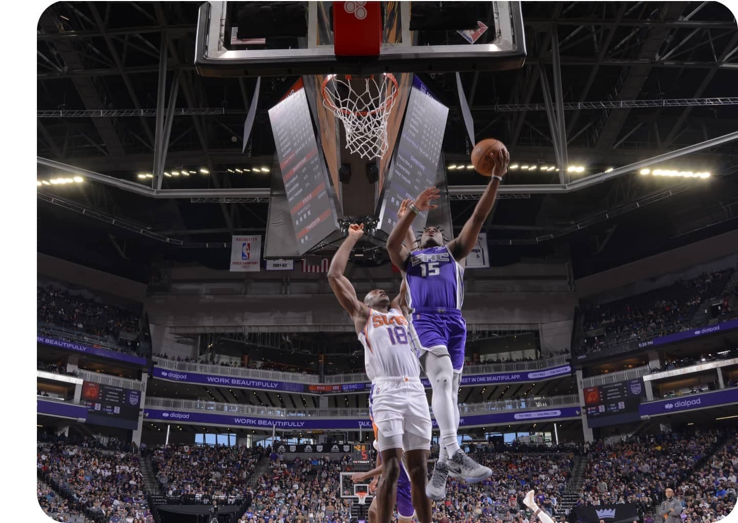 Deux joueurs de basket